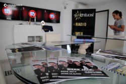 La voce del mare "tra le terre". Radio Salentuosi presenta il Mediterradio.eu, la web radio che si tinge di blu - Corriere Salentino