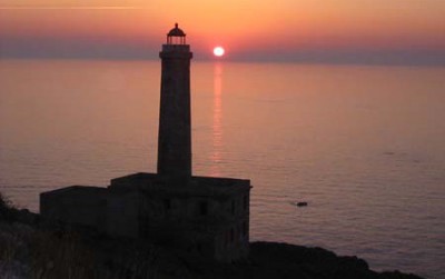 Alla scoperta del Salento: Punta Palascia, il faro che dà il buongiorno al sole - Corriere Salentino