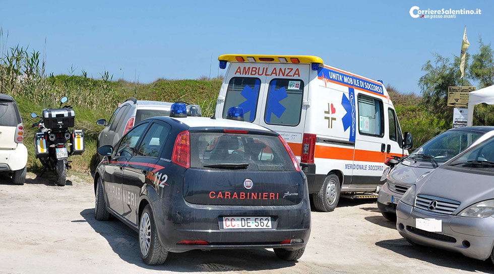 Malore in mare, soccorsi inutili: muore un 44enne a Torre Lapillo