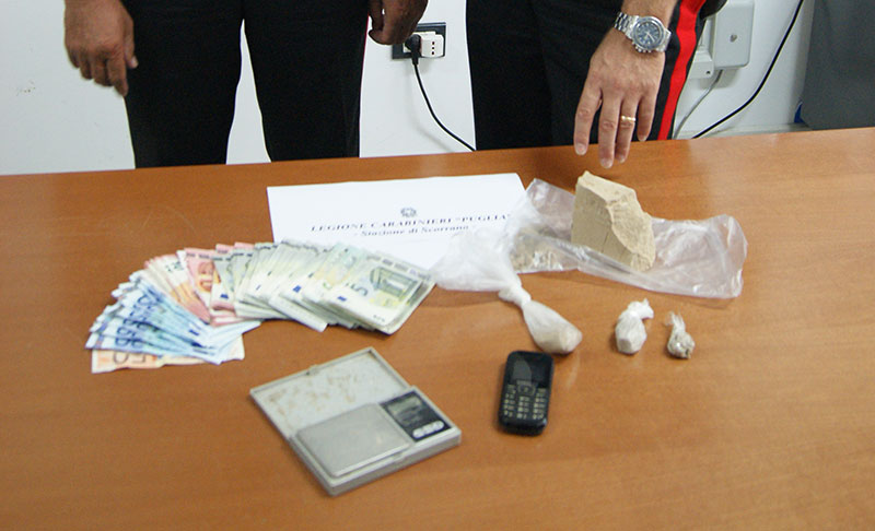 Eroina in casa, in manette 34enne