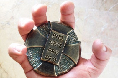 Medaglia-Pro-Arte-Pro-Deo