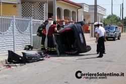 Schianto all'incrocio, Punto si ribalta: 19enne ugentino grave in ospedale - Corriere Salentino