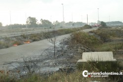Paura in tangenziale est,incendio a ridosso del distributore di benzina - Corriere Salentino
