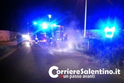 Schianto alla periferia di Lecce tra due auto, una va in fiamme: donna muore in ospedale - Corriere Salentino