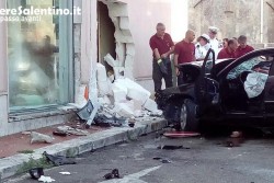 Perde il controllo dell’auto e si schianta contro un muro sfondandolo: muore prozio di Lorenzo Toma - Corriere Salentino