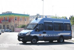 Blitz della Digos nel "Binario 68", sgombrato dopo un anno e mezzo: 12 nei guai - Corriere Salentino