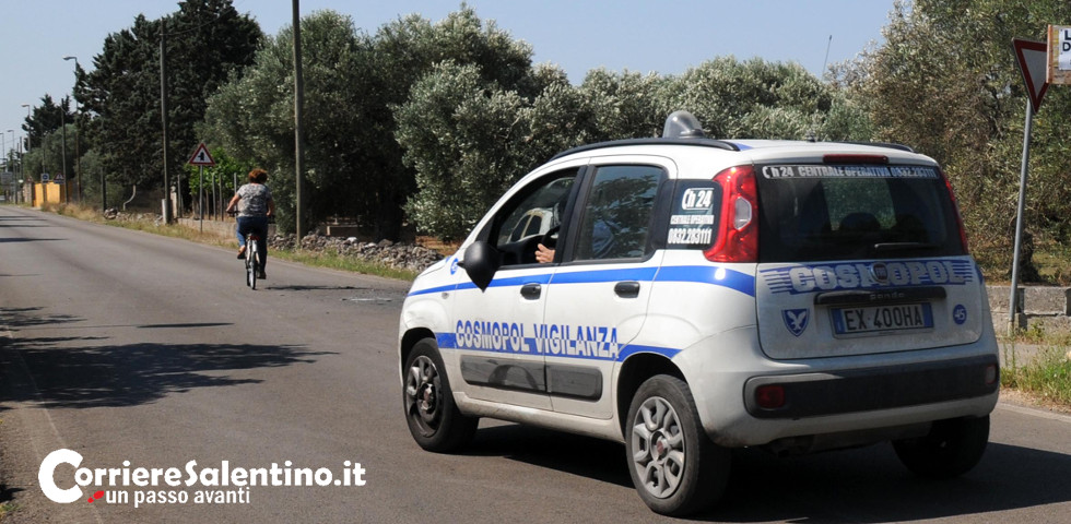 Tentano il colpo al pastificio “Tandoi” ma l’allarme li mette in fuga