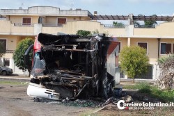 Fiamme dolose alla periferia di Maglie: incendio distrugge "paninaro" e scooter di un 30enne già noto - Corriere Salentino