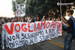 Alunni in strada per chiedere più servizi e democrazia - Corriere Salentino