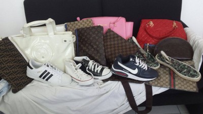 merce contraffatta 2