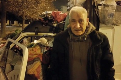 "Dimenticato" dalle Istituzioni, "adottato" dai cittadini: la storia di Ugo, che continua a vivere in un Fiorino - Corriere Salentino