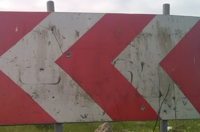 Lecce, tiro a segno della mala sui cartelloni stradali e pubblicitari. D'Agata: "Un passatempo pericoloso" - Corriere Salentino