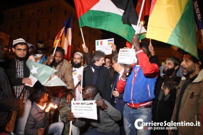 Musulmani e cristiani uniti nelle strade di Lecce per dire no al terrorismo - Corriere Salentino