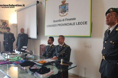 Smantellata la "filiera del falso" made in Salento: sequestrati oltre un milione di articoli, dieci denunce - Corriere Salentino