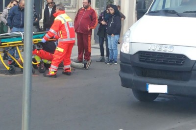 Investe avvocato in bici e poi si dilegua: caccia aperta all'auto pirata in città - Corriere Salentino