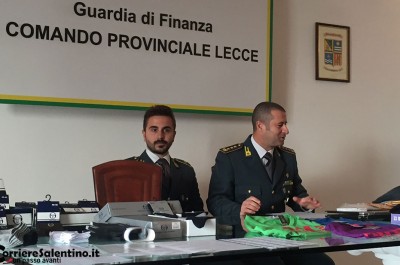 Smantellata la "filiera del falso" made in Salento: sequestrati oltre un milione di articoli, dieci denunce - Corriere Salentino