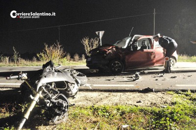 Un'auto gli sbarra la strada, schianto fatale alla periferia di Nardò: muore 27enne - Corriere Salentino