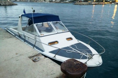 Sbarco "in diretta" di famiglia irachena, scafista brindisino riprende il largo ma viene bloccato - Corriere Salentino