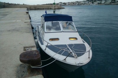 Sbarco "in diretta" di famiglia irachena, scafista brindisino riprende il largo ma viene bloccato - Corriere Salentino