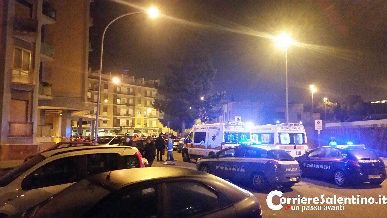 Dramma a Lecce, donna si lancia nel vuoto dal grattacielo