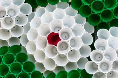 Melissano: 15mila bicchieri di plastica per l'Albero di Natale di Stay'nstreet - Corriere Salentino