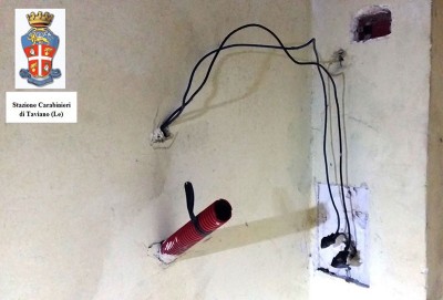 furto-energia-elettrica-taviano-con-logo