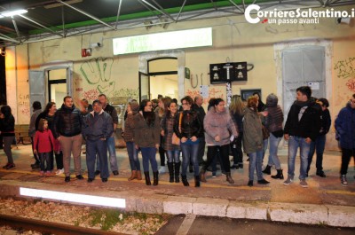 Sud-Est, oltre ai disservizi anche il pericolo delle sbarre che non si chiudono. Occupazione ad Acquarica - Corriere Salentino