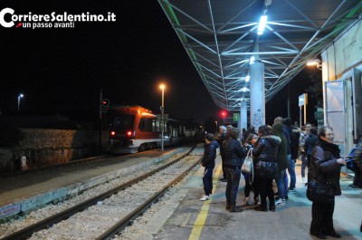 Sud-Est, oltre ai disservizi anche il pericolo delle sbarre che non si chiudono. Occupazione ad Acquarica - Corriere Salentino