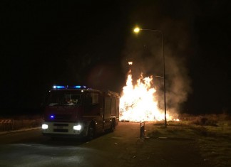 I vandali accendono la focara di Monteroni con una settimana di anticipo