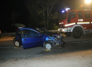 Tragico incidente sulla litoranea: scoppia la gomma, muore 16enne