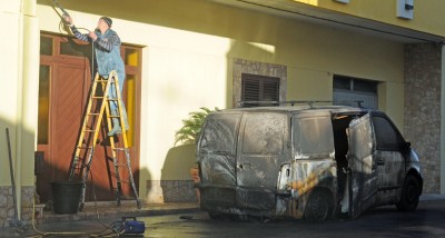 incendio melissano furgone