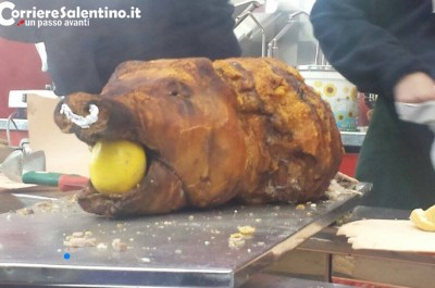 Novoli: l’adorazione del maialino…arrosto e le contraddizioni della festa del fuoco - Corriere Salentino