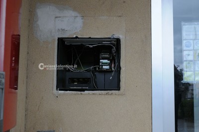 "Colpo" grosso a Tuglie, ladri rubano dal Postamat oltre 71mila euro - Corriere Salentino