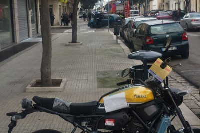 Paura su via Taranto, auto prende fuoco in movimento: illeso il conducente - Corriere Salentino