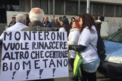 'No' centrale biometano, un centinaio di cittadini di Monteroni protestano a Lecce - Corriere Salentino