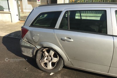 Sbronzo alla guida si schianta contro tre auto, poi ferisce con cacciavite operaio - Corriere Salentino