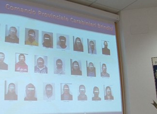 Accusati di tentata estorsione aggravata: reato riqualificato, prosciolti due leccesi