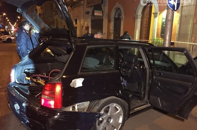 Inseguimento tra ladri ed agenti: banditi fuggono tra speronamenti e colpi di pistola - Corriere Salentino