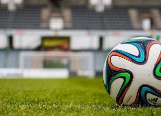 Insulti alla terna arbitrale, minacce ed offese agli agenti: Daspo di un anno per un dirigente del Barletta