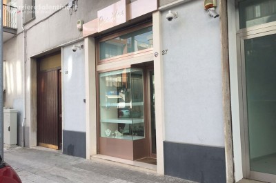 "Colpo" grosso in una gioielleria del centro, ladri ripuliscono vetrine e svuotano cassaforte - Corriere Salentino