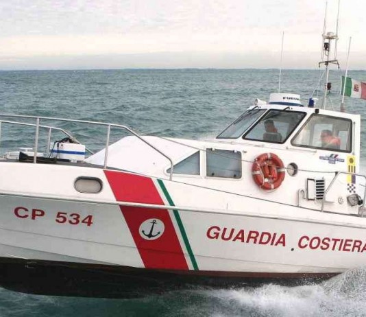 Recuperato in mare il corpo senza vita di un uomo, ancora ignota la sua identità