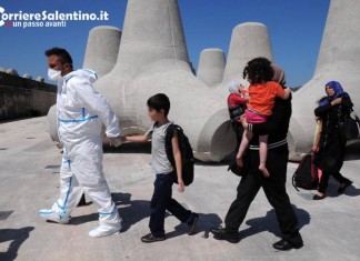 Arrivati a Brindisi 653 migranti, anche due donne senza vita