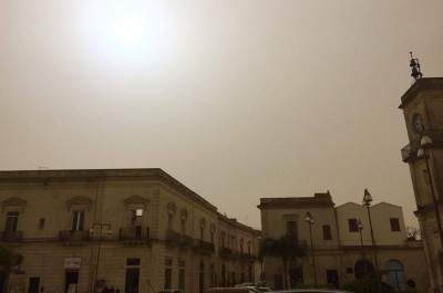 Nube di sabbia nel Salento, voli dirottati a Bari - Corriere Salentino