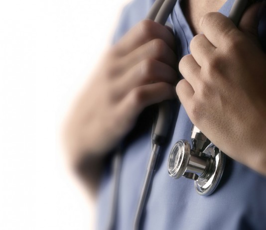Addio al pediatra Vittorio Terzi: dolore e commozione tra Arnesano e Leverano