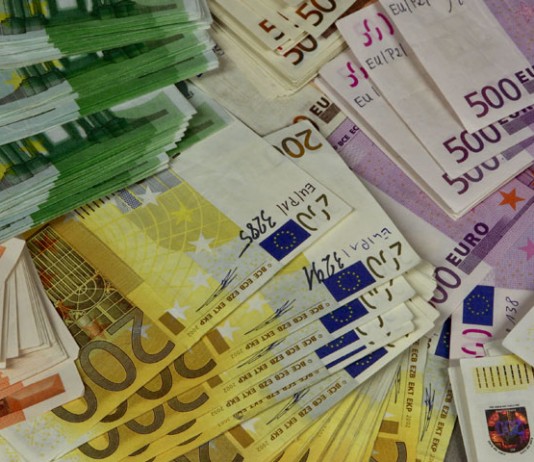 Nuove banconote in euro: la tua opinione conta