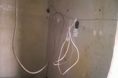 serra di marijuana sul pianerottolo del vicino, nei guai un 41enne 1 Serra di marijuana sul pianerottolo del vicino, nei guai un 41enne - Corriere Salentino