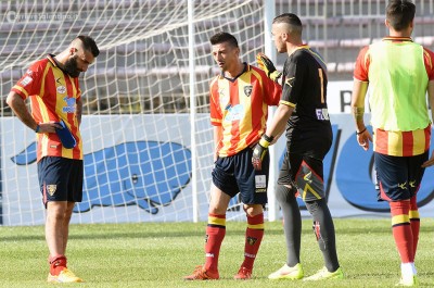 Lotta al primo posto finita. Il Lecce pareggia 0 a 0 con l’Akragas e sprofonda al terzo posto - Corriere Salentino
