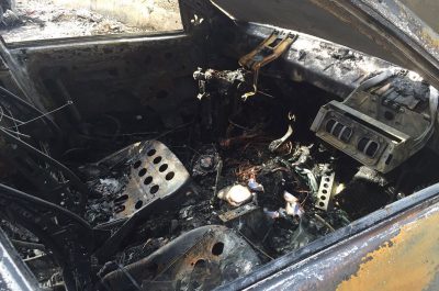 Fiamme "divorano" cinque auto nel parcheggio condominiale, misterioso incendio a Cavallino - Corriere Salentino