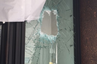 "Colpo" notturno in gioielleria, ladri in fuga con gli ori esposti in vetrina - Corriere Salentino