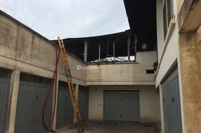 Fiamme nel negozio di detersivi, nube tossica nell'aria: evacuate due abitazioni  - Corriere Salentino